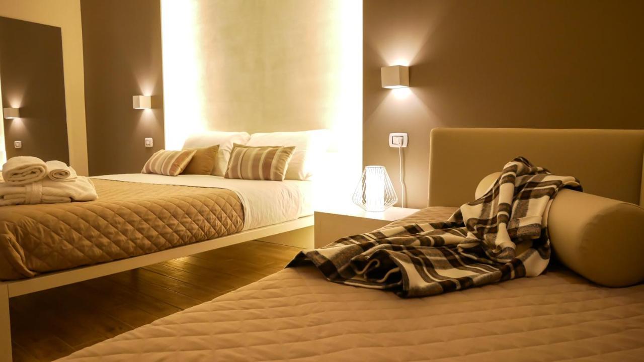 La Banchina Holiday Rooms Трани Екстериор снимка