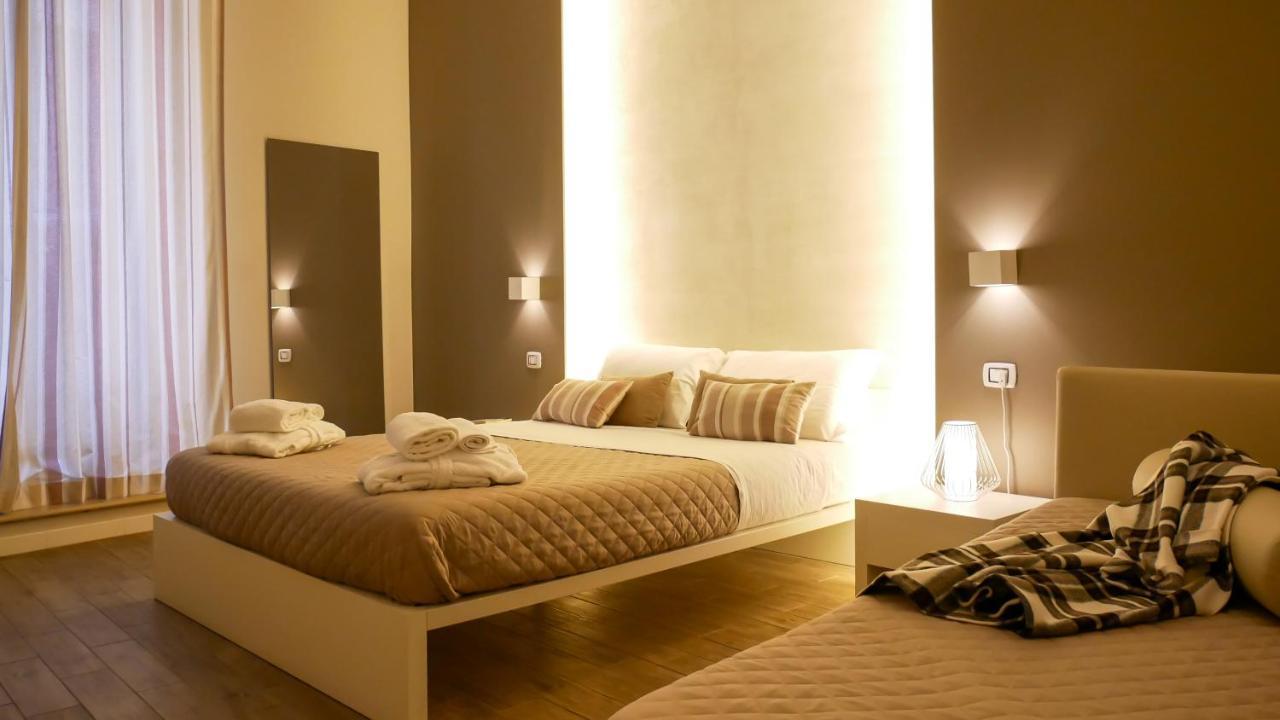 La Banchina Holiday Rooms Трани Екстериор снимка