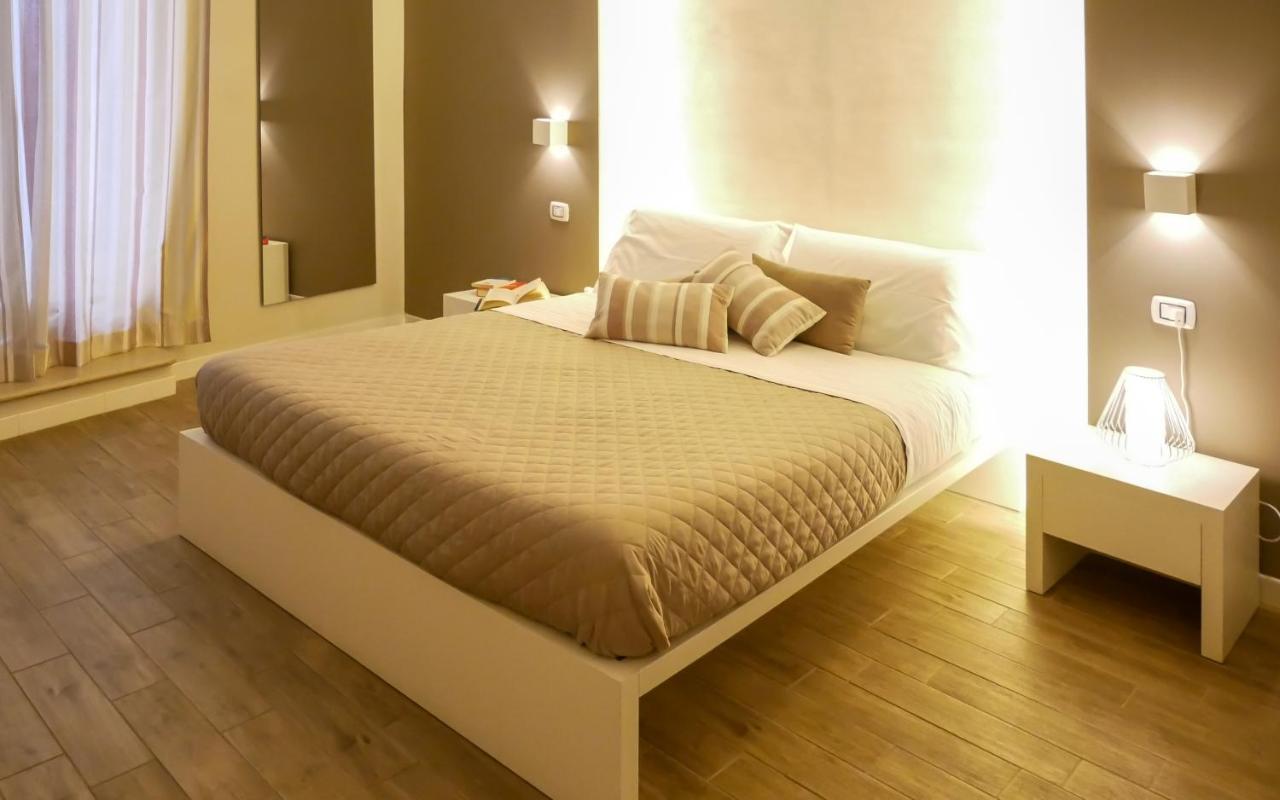 La Banchina Holiday Rooms Трани Екстериор снимка