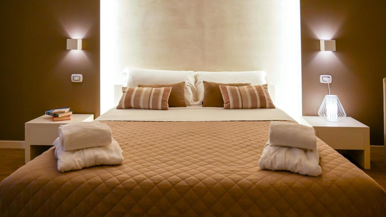 La Banchina Holiday Rooms Трани Екстериор снимка