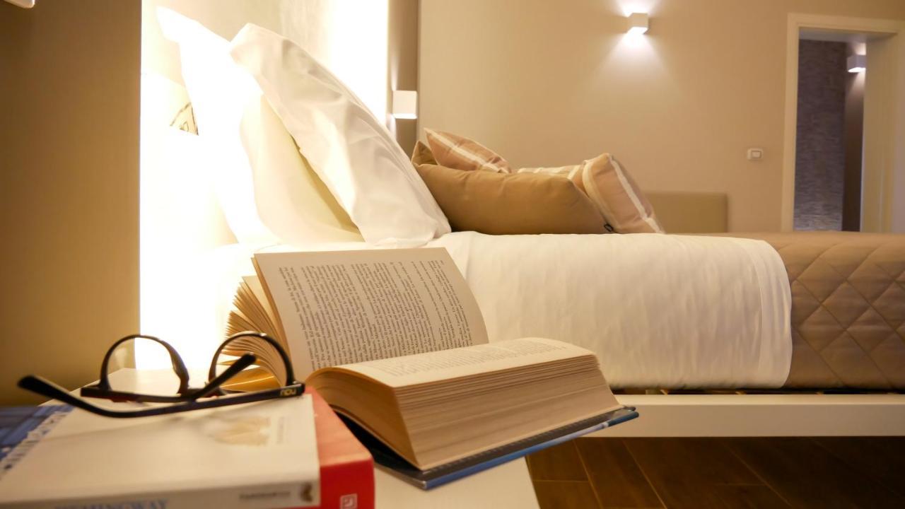 La Banchina Holiday Rooms Трани Екстериор снимка