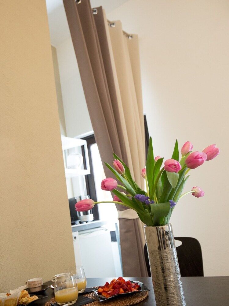 La Banchina Holiday Rooms Трани Екстериор снимка